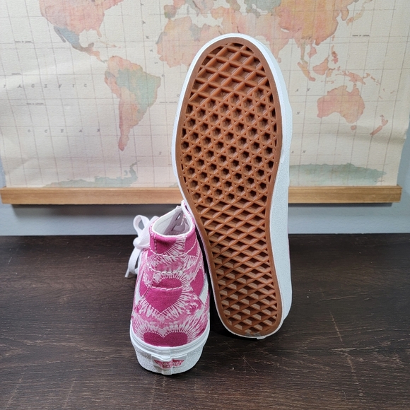 BRAND NEW Vans Sk8-Hi Tapered Pink 'Tie Dye Hearts' Pink Women's Size 8.0 - Picture 7 of 7
